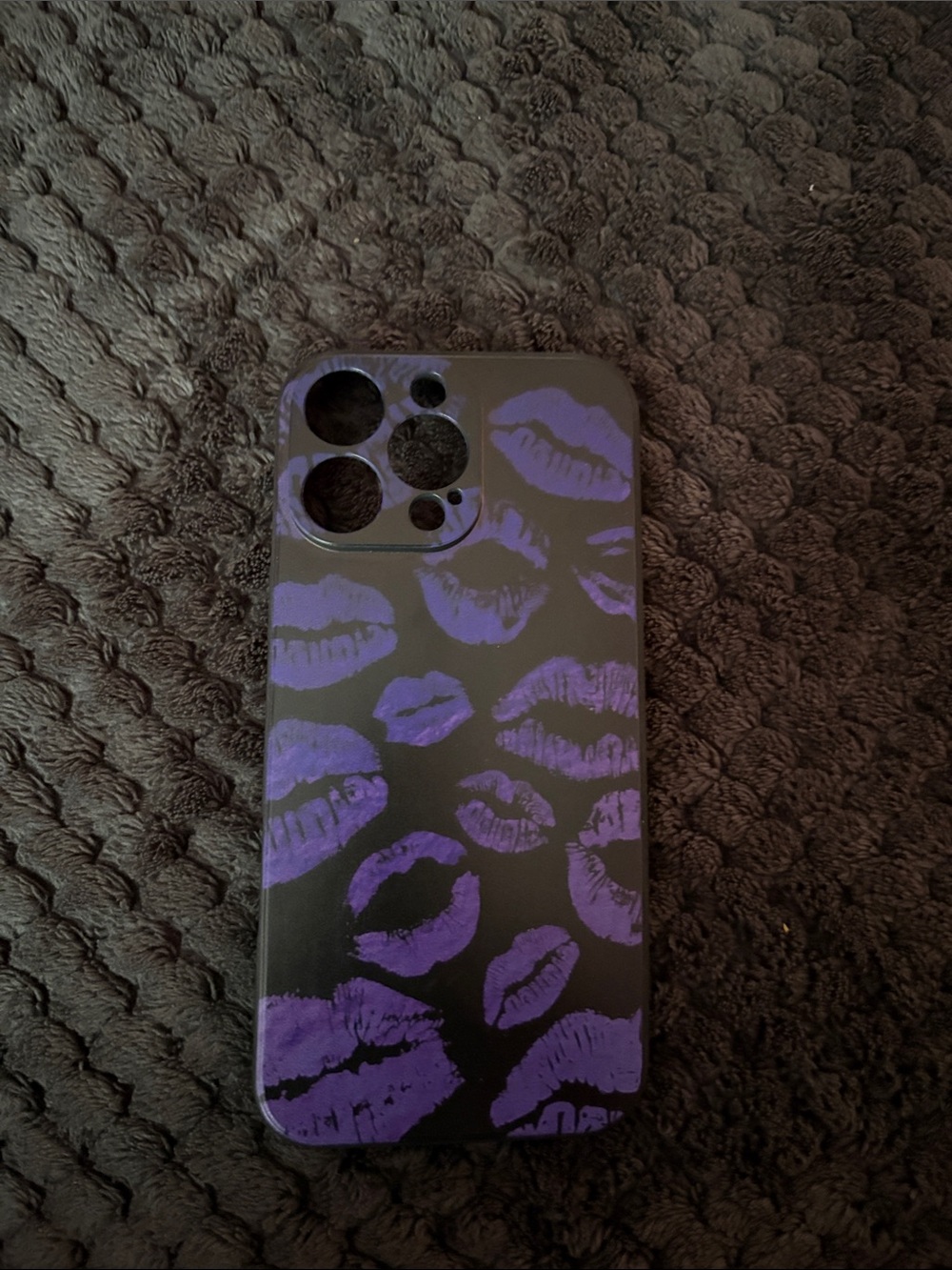 Purple Kiss Pattern Phone Case -iphone 16 pro max